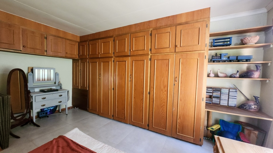 4 Bedroom Property for Sale in Flamwood North West